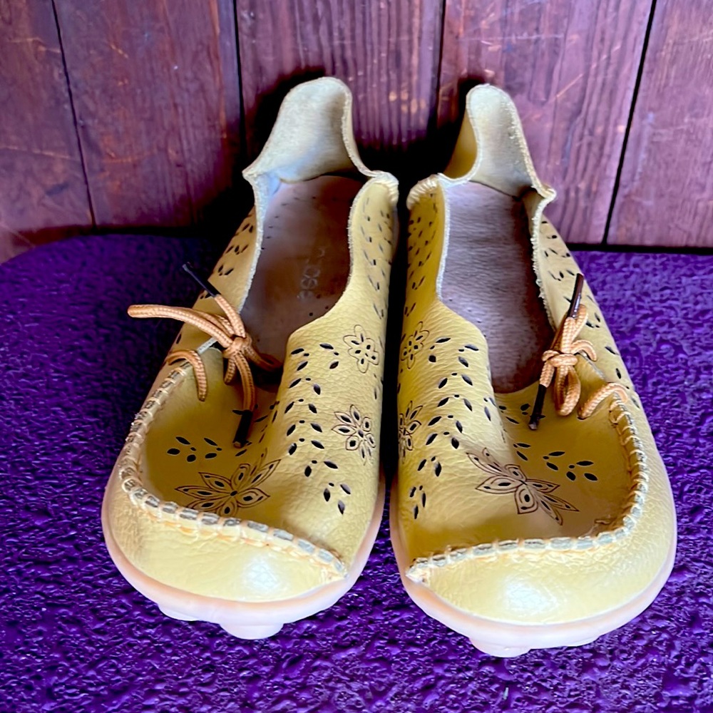 Summer shoes